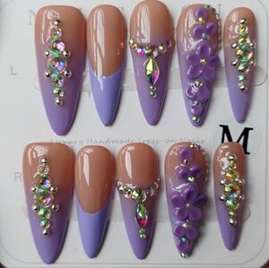 Elegant Lavender Press-On Nails with Embellishments